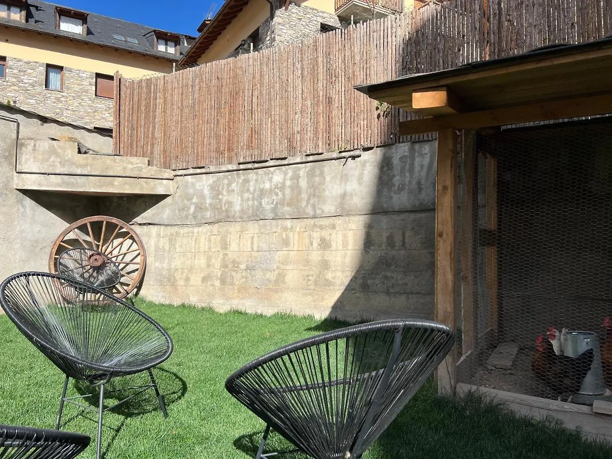 Espot Cowork & Apartments - L'Amfitriona